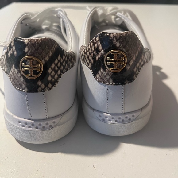Tory Burch Howell Court Snakeskin Leather Sneaker White Size 11. Worn once - Picture 4 of 5